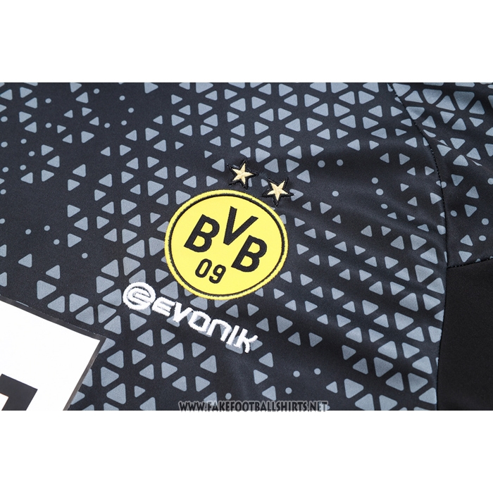 Tracksuit
 Borussia Dortmund Short Sleeve
 2023-2024 Black
 - Shorts
